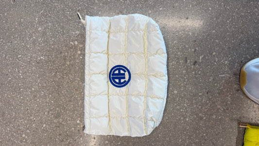AH White Pouch